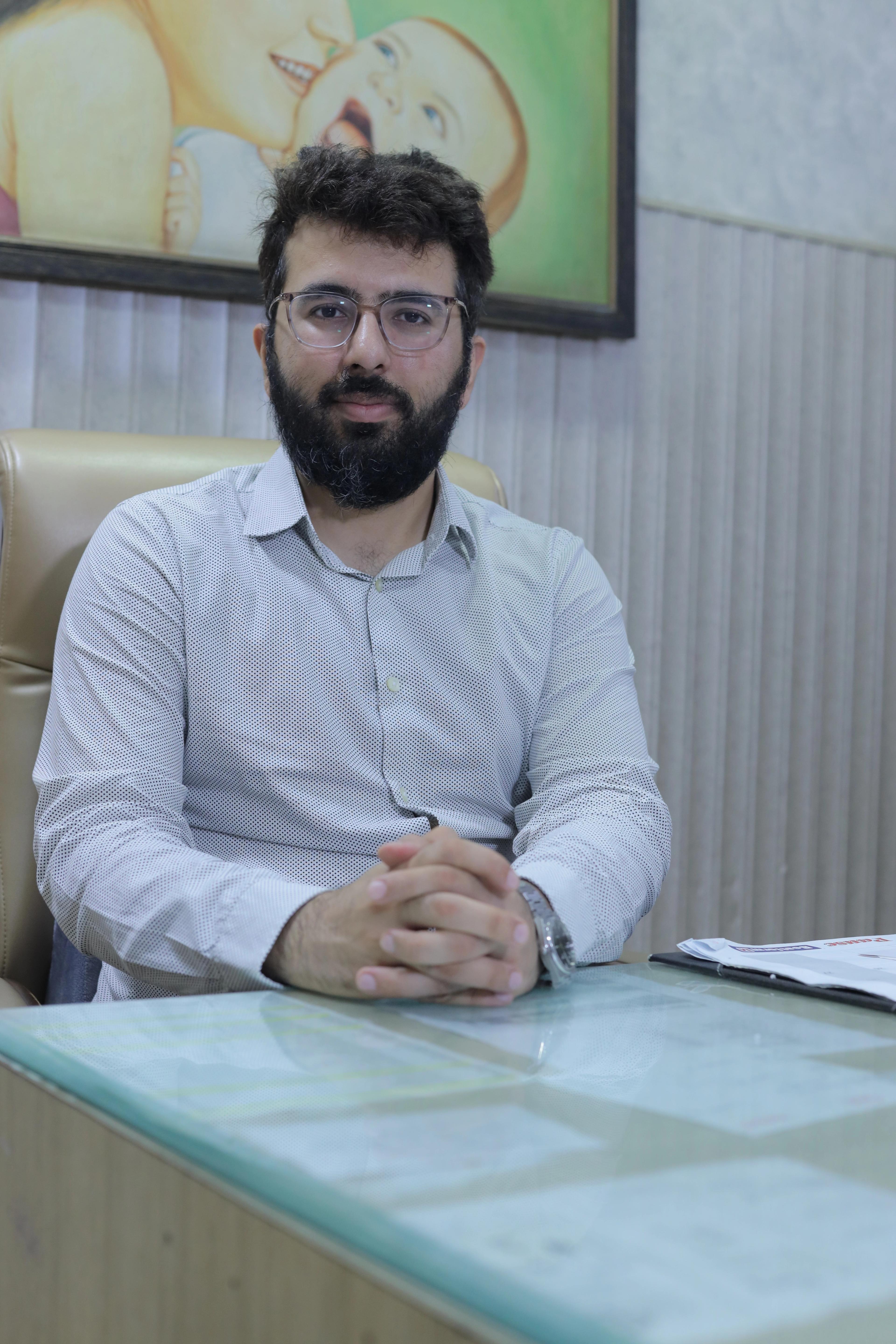 Dr. Vatsal Thakral